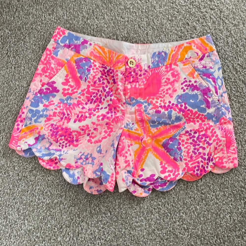 Lilly Pulitzer 5” Buttercup shorts size 4